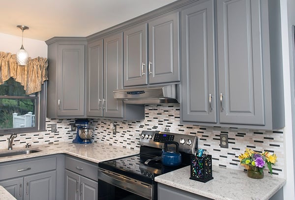 Textured backsplash