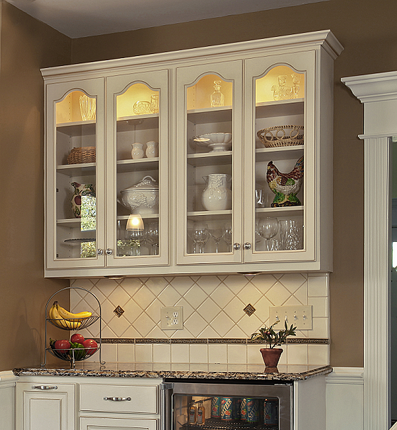 3 Ways To Enhance Your Kitchen With Crown Molding
