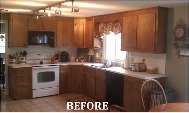 Cambria Canterbury countertop and Antique White cabinets Before