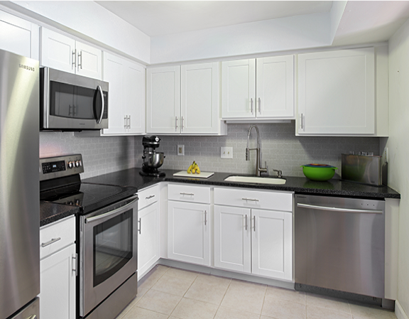 kitchen cabinets laminates