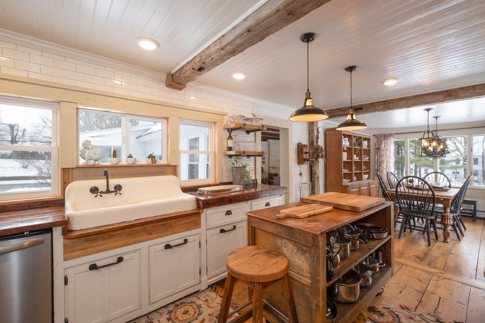 Envato_CountryKitchen_BG_4_23