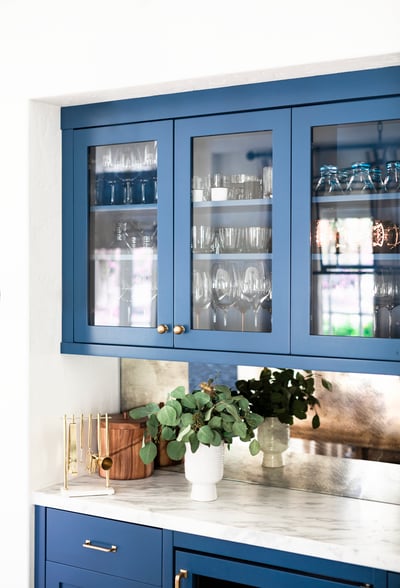 Envato- blog image- glass front cabinet1- 06.12.25