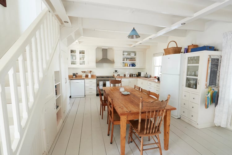 Envato-New England Kitchen- 4.22.25