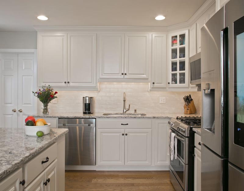 Popular Knobs And Pulls For Kitchens, Are Knobs Or Handles Better For Kitchen Cabinets