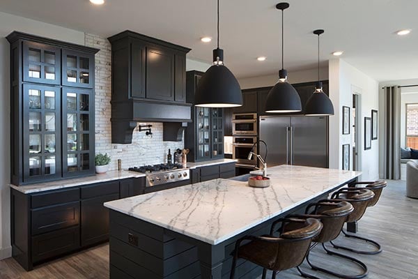 black-cabinet-kitchen