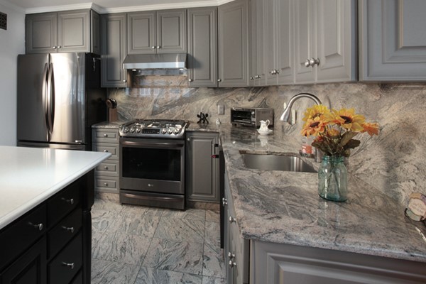 Grey kitchen clearance cupboards