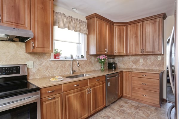 Furniture-Grade Wood Kitchen Cabinets