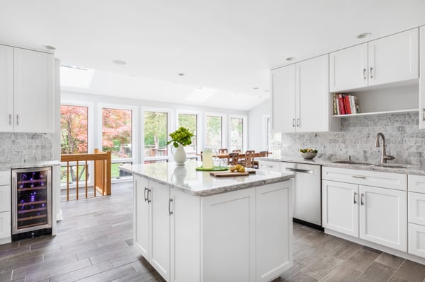 white kitchen cabinets