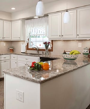 km-transitional-kitchen-white-accents