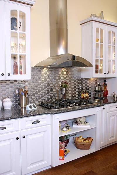 metallic kitchen backsplash