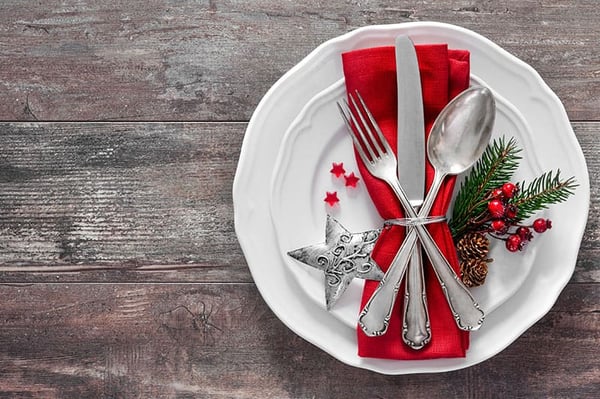 Rustic Holiday Table Setting