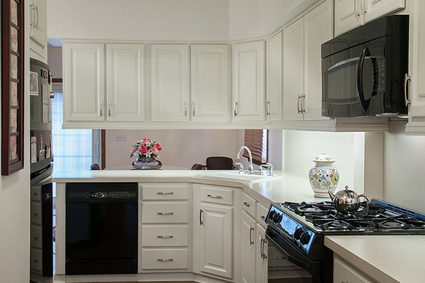 To Soffit Or Not That Is The Kitchen Cabinet Question White Kitchen With Soffit
