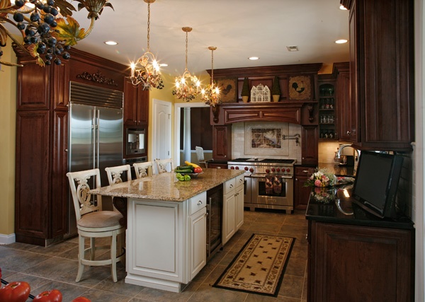 does-my-island-have-to-match-my-cabinets-and-countertops