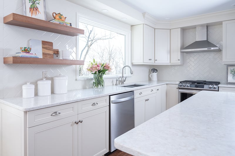 Gray Barnwood Kitchen with 4-Inch Backsplash