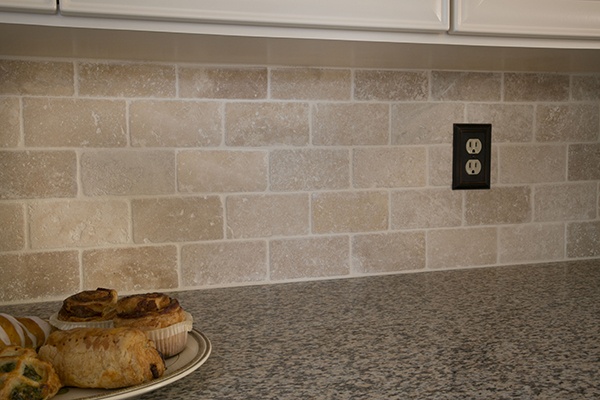 Tumbled Marble Tile Kitchen Backsplash