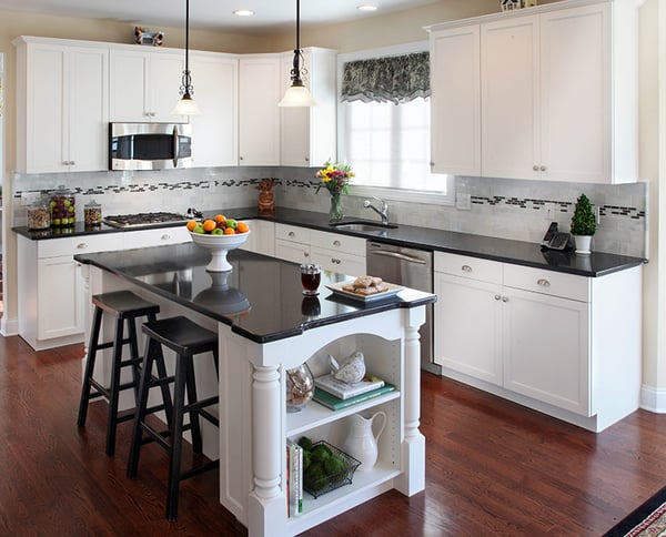 wood-farmhouse-kitchen-3