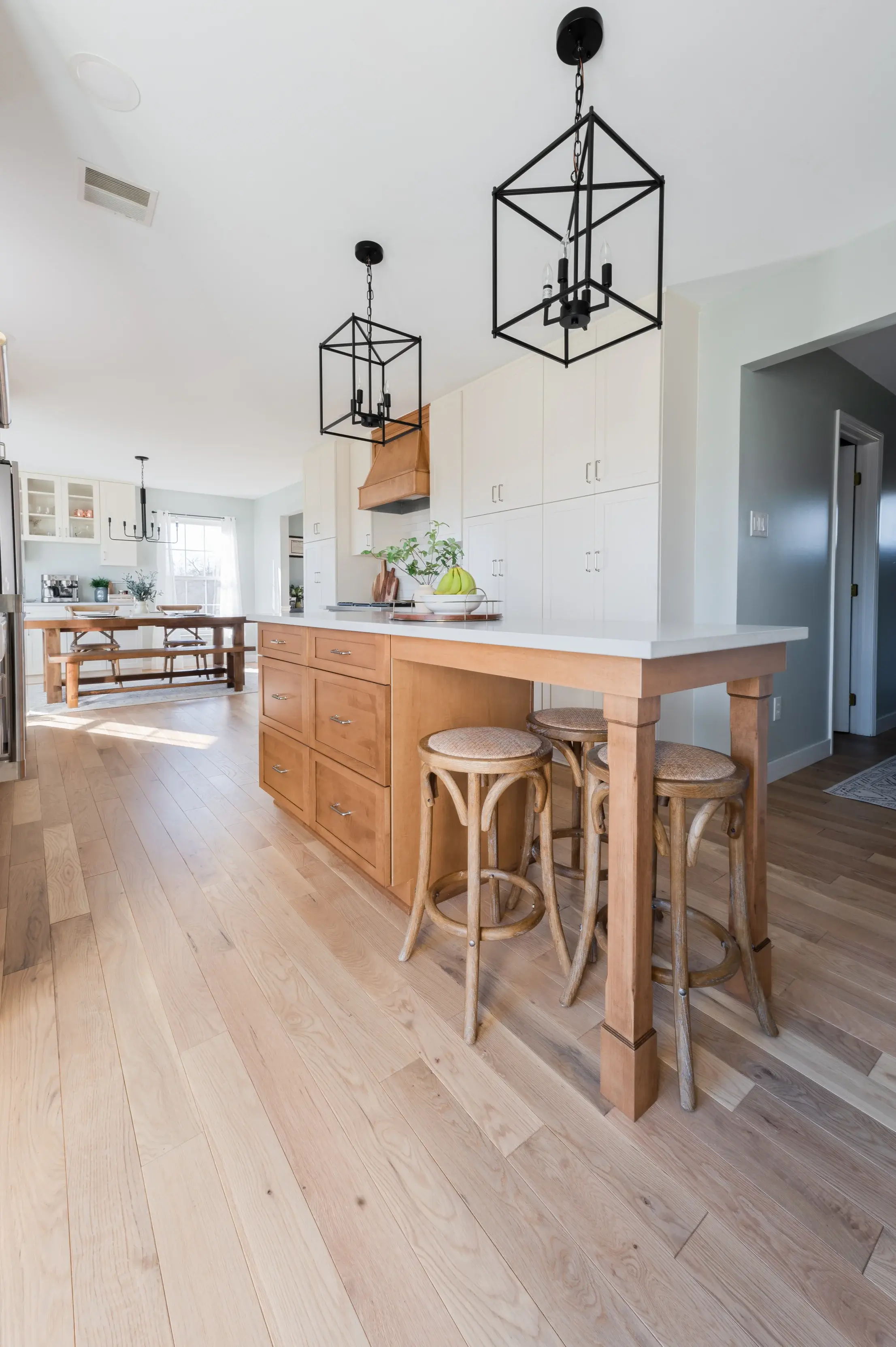 Shaker Cabinets: Elegance \u0026 Practical Design in Your Kitchen, image size:2213x3326
