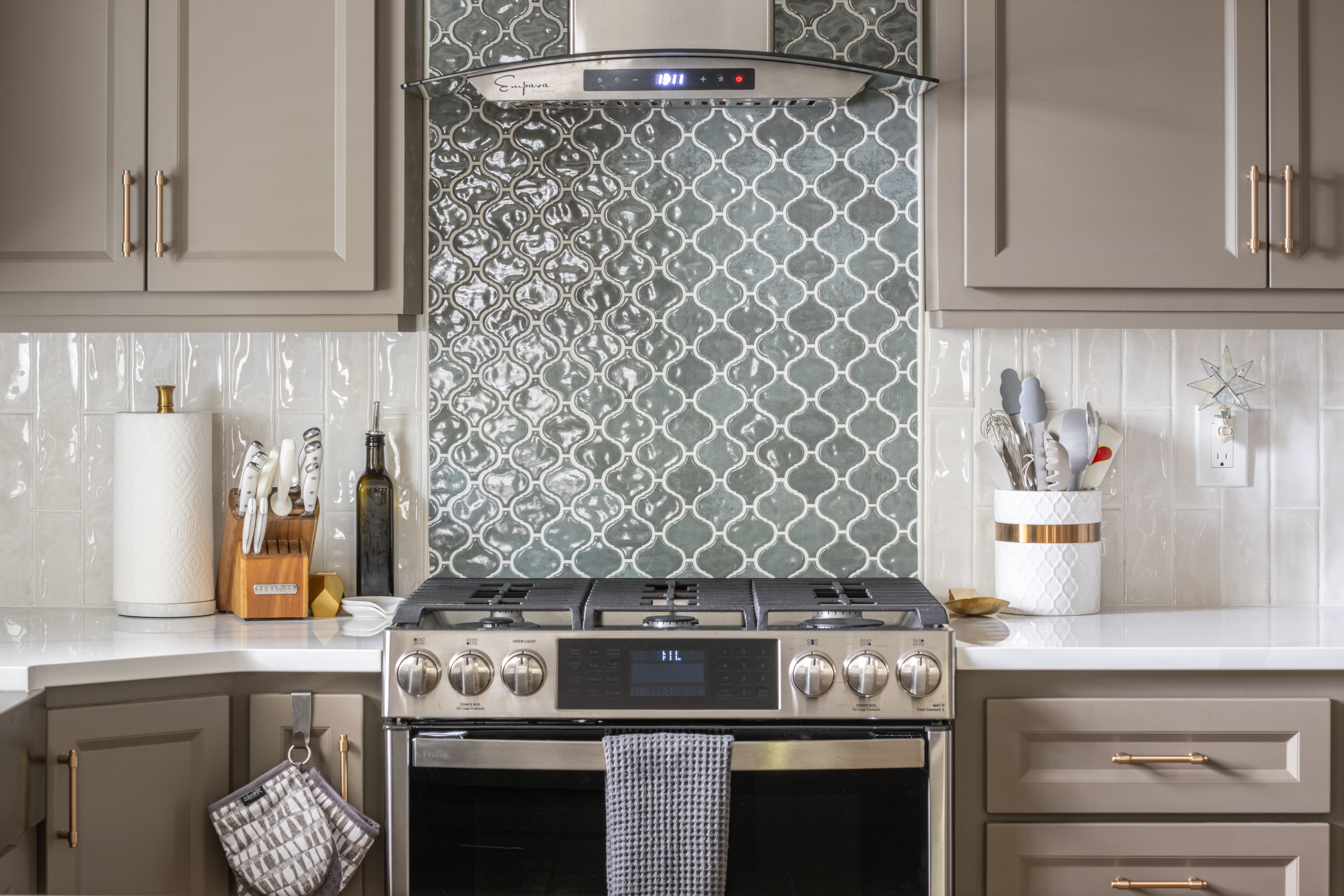 Cabinet Refacing The Future Of Kitchen