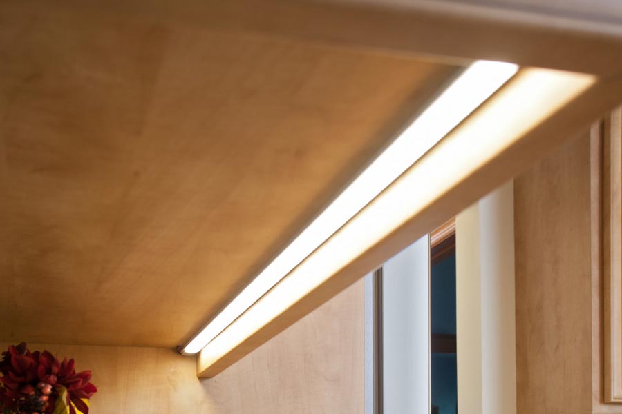 under-cabinet-lighting-feature